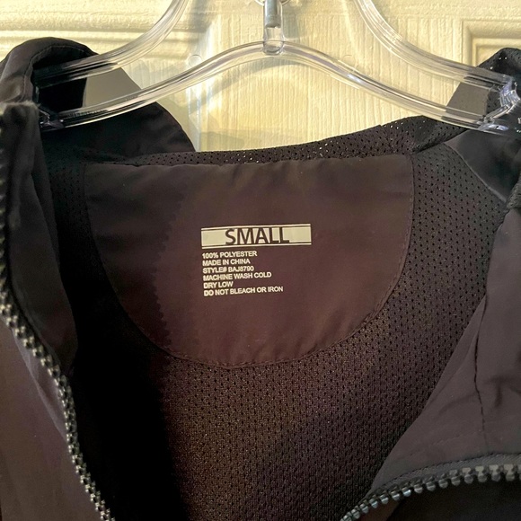 Men’s small light weight jacket - Picture 2 of 3